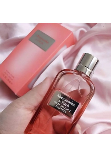First Instinct Together For Her 50 ml Edp Kadın Parfüm