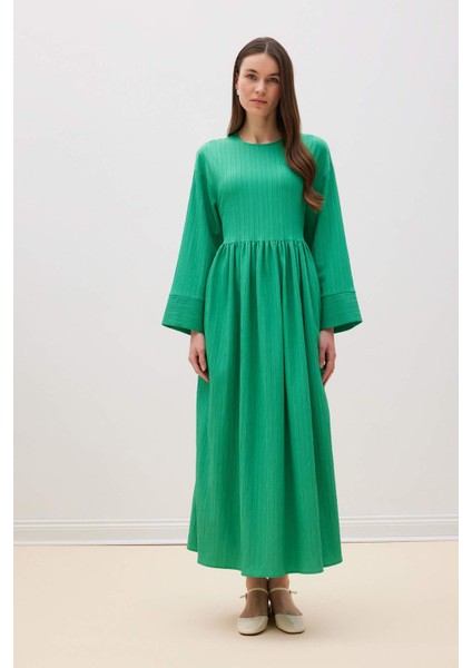 Regular Fit Bisiklet Yaka Gofre Dokulu Uzun Kollu Maxi Elbise E6597AX25SP