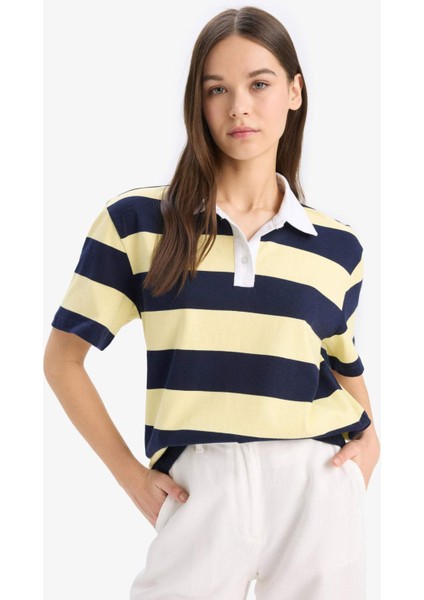 Loose Fit Polo Yaka Çizgili Kısa Kollu Tişört E6602AX25SP fırsatları