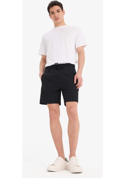 Slim Fit Dar Kesim Dar Paça Şort W7965AZ25SM