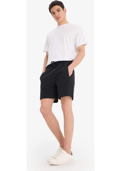Slim Fit Dar Kesim Dar Paça Şort W7965AZ25SM