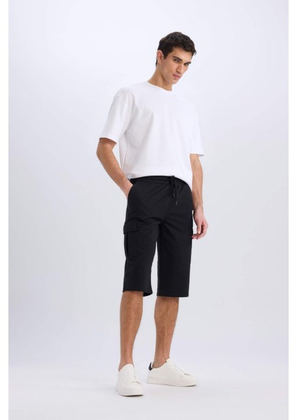 Slim Fit Dar Kesim Kargo Cepli Basic Düz Kapri Şort T4693AZ25SM
