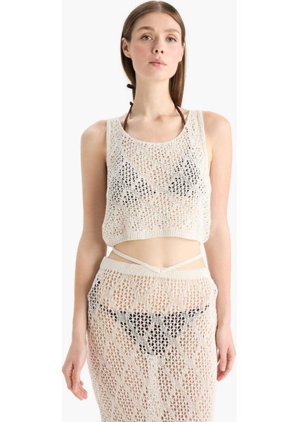 Yuvarlak Yaka Crop Kolsuz Triko Beyaz Plaj Üstü-Fall in Love B6887AX25SP fırsatları