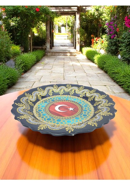 Atatürk, Türk Bayrağı Yada Osmanlı Tuğrası Simgeli Dekoratif 30 cm Çini Tabak modelleri