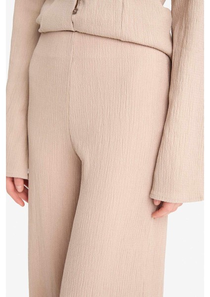 Wide Leg Beli Lastikli Geniş Paça Bürümcük Pantolon F0057AX25SP indirimleri