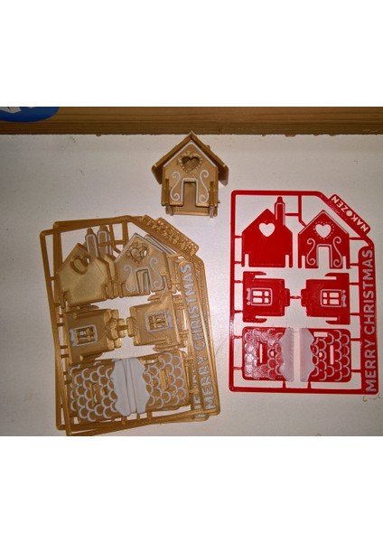 Güçlü - Gingerbread House Kit Kartı THN5161204