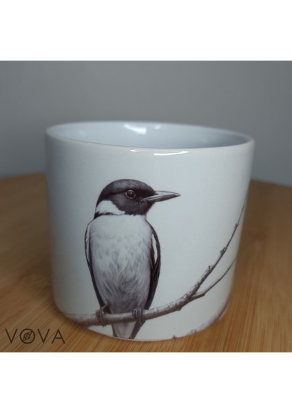 Sessiz Ofisin Kuşu – 240 ml Siyah T Kulplu Porselen Kupa Bardak