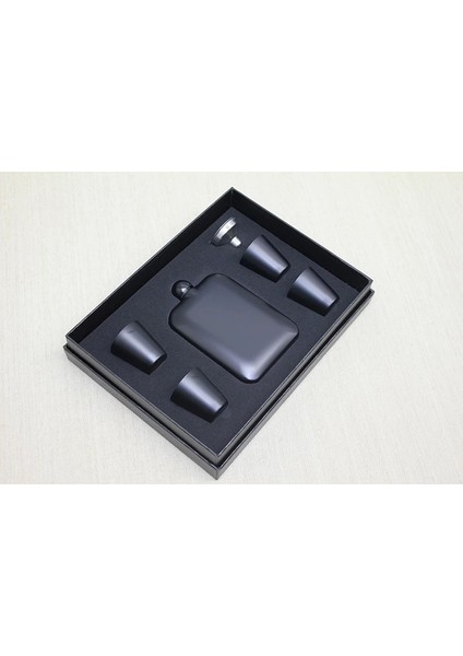 4 Shot Bardaklı Matara Seti ALK3906