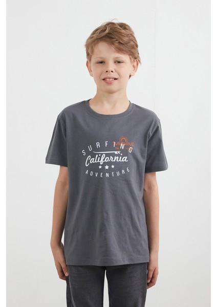 %100 Pamuk Önü ve Arkası Yazı Baskılı Erkek Çocuk Tişört modelleri