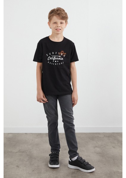 %100 Pamuk Önü ve Arkası Yazı Baskılı Erkek Çocuk Tişört fırsatları