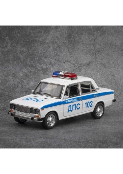 1/24 Lada 2106 Polis Alaşım Araba Modeli Metal Döküm Oyuncaklar Geri Çekin Ses ve Işık Simülasyon Araçlar Lar Için (Yurt Dışından) fiyatları