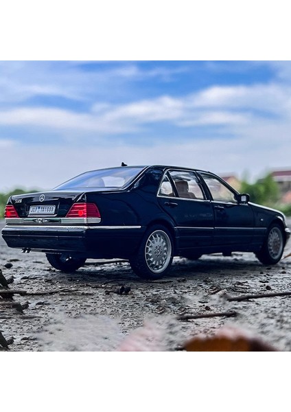 1/24 Mercedes Benz W140 320SEL Klasik Limuzin Alaşım Pres Döküm Model Araba Ses ve Işık Masaüstü Dekorasyon Arkadaşa Hediye Mevcut (Yurt Dışından) fırsatları