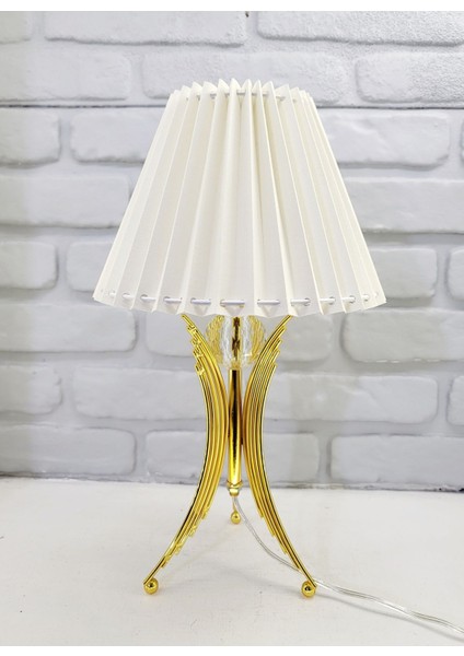 Modern Dekoratif Gold Metal Angel Model Açık Krem El Yapımı Pileli Kumaş Şapkalı Abajur modelleri