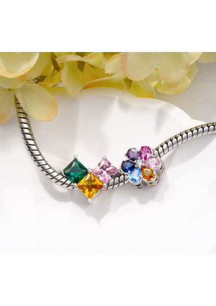 Değerli Gökkuşağı Taşlı Papatya Charm, 925 Ayar Gümüş modelleri