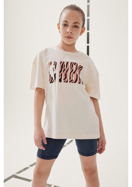 Kız Çocuk NBA Wordmark Oversize Geniş Kalıp Bisiklet Yaka Kısa Kollu Tişört E7631A825HS