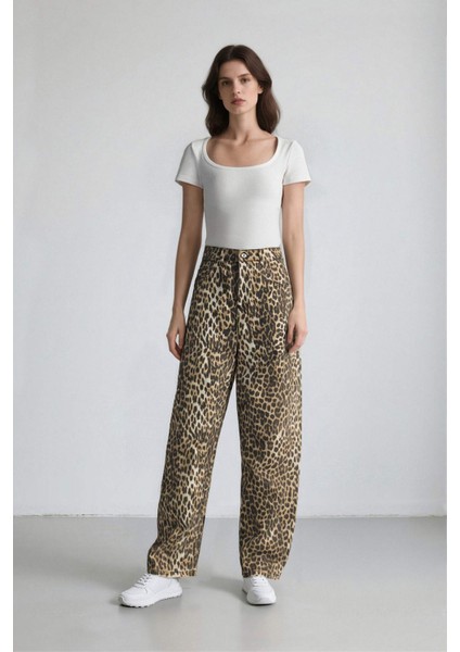 Baggy Fit Leopar Desenli Yüksek Bel Standart Boy Gabardin Pantolon D8149AX25SP fiyatları