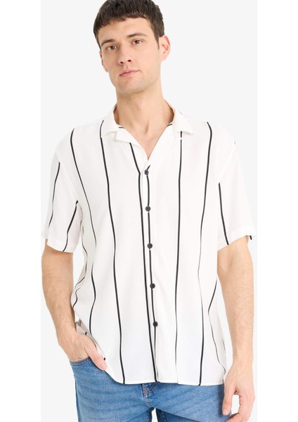 Regular Fit Apaş Yaka Çizgili Yazlık Kısa Kollu Gömlek E2559AX25SM