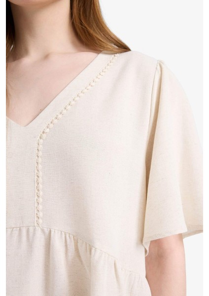 Regular Fit V Yaka Keten Karışımlı Kısa Kollu Bluz E7336AX25SM indirimleri