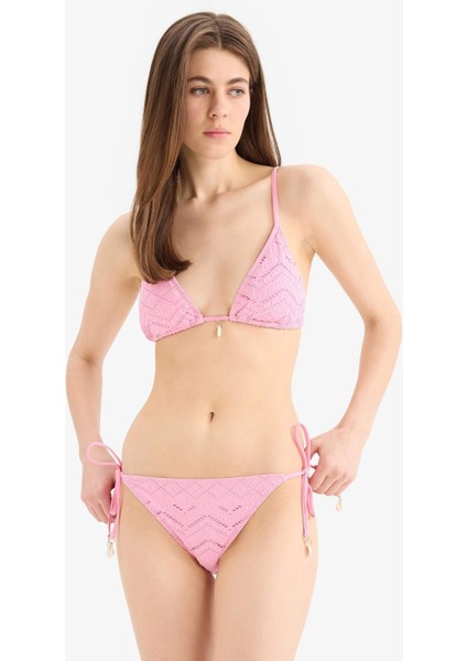 Regular Fit Nakışlı Brode Bikini Altı-Fall in Love B6895AX25SM fiyatları