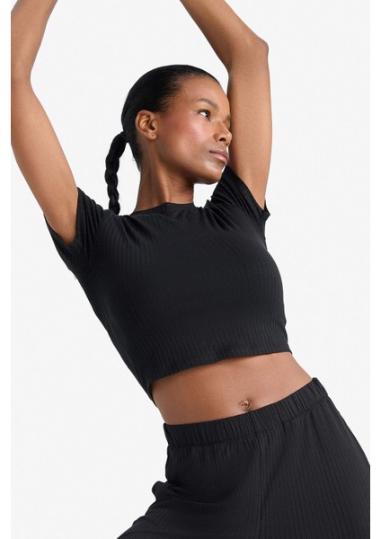 fit Cropped Fit Bisiklet Yaka Sporcu Kısa Kollu TIŞÖRT E2536AX25SM modelleri