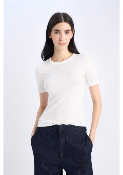 Slim Fit Dar Kesim Bisiklet Yaka Basic Düz Fitilli Kaşkorse Kısa Kollu Tişört C0097AX25SP indirimleri