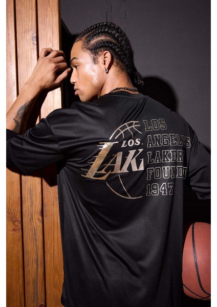 Defactofit Nba Los Angeles Lakers Boxy Fit Bisiklet Yaka Sporcu Kısa Kollu TIŞÖRT E0348AX25SP