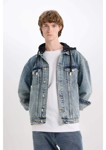 %100 Pamuk Oversize Geniş Kalıp Kapüşonlu Düğmeli Mevsimlik Baharlık Jean Ceket D0417AX25SP