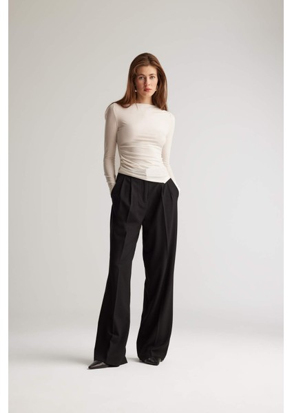 Slim Fit Dar Kesim Bisiklet Yaka Basic Düz Soft Touch Uzun Kollu Tişört E5884AX25SP