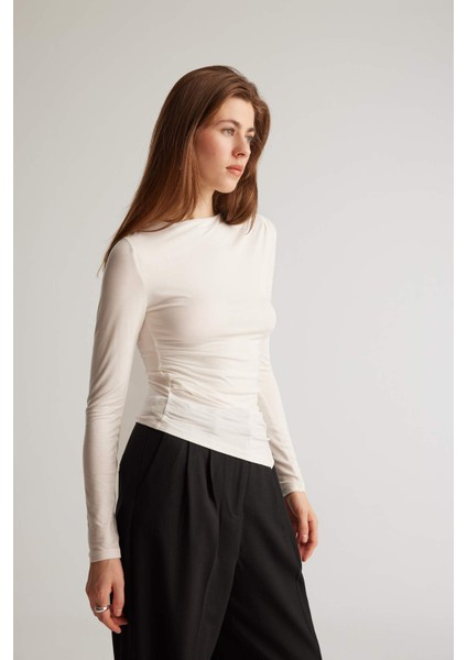 Slim Fit Dar Kesim Bisiklet Yaka Basic Düz Soft Touch Uzun Kollu Tişört E5884AX25SP