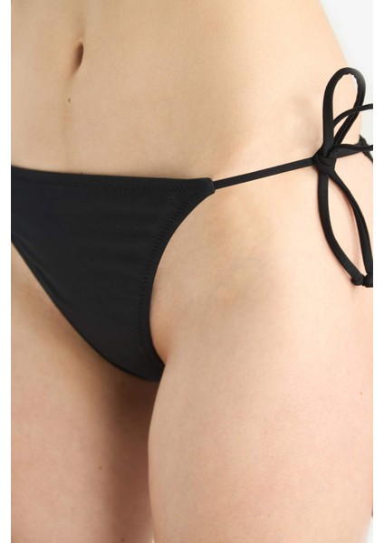 Regular Fit Bikini Altı-Fall in Love T3670AZ25SM fırsatları