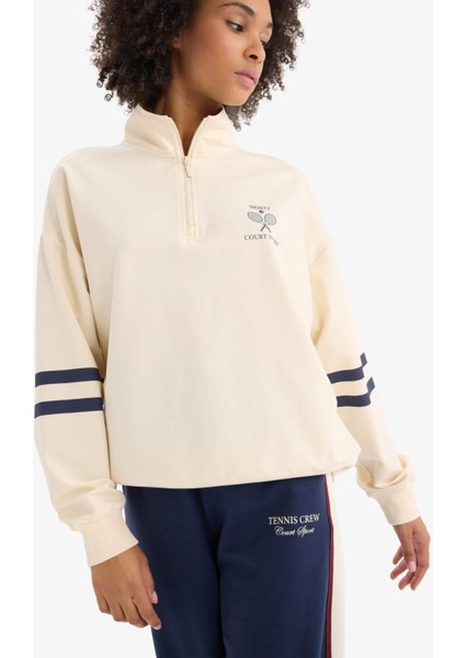 DeFacto Fit Oversize Geniş Kalıp Yarım Fermuarlı Baskılı Sporcu Sweatshirt D7132AX25SP fırsatları