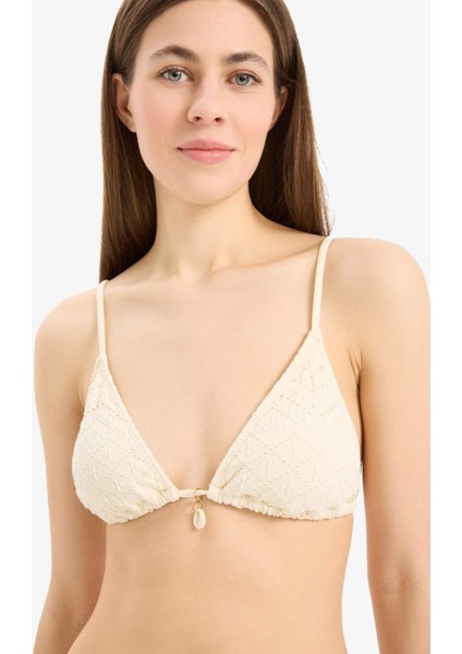 Regular Fit Nakışlı Brode Üçgen Bikini Üstü-Fall in Love B6894AX25SM modelleri