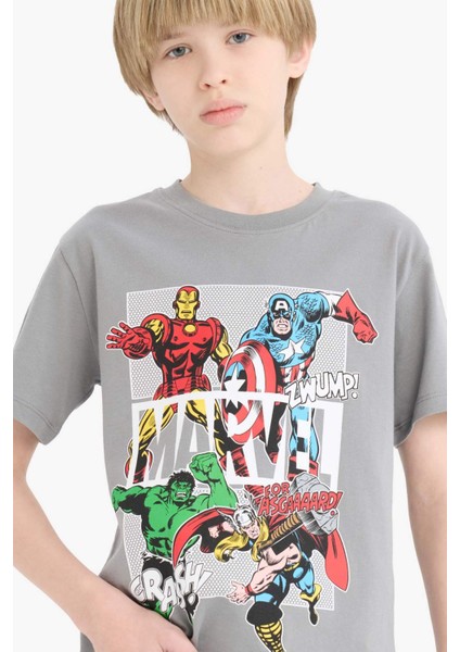 Erkek Çocuk Marvel Comics Bisiklet Yaka Kısa Kollu Tişört E3090A825SM