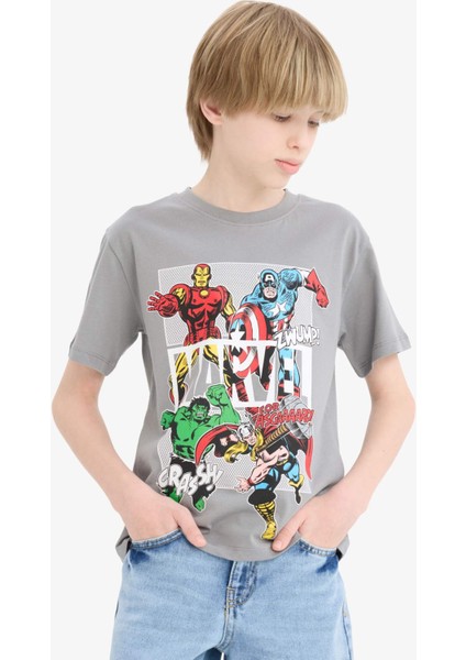 Erkek Çocuk Marvel Comics Bisiklet Yaka Kısa Kollu Tişört E3090A825SM modelleri