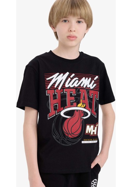 Erkek Çocuk NBA Miami Heat Bisiklet Yaka Kısa Kollu Tişört D9546A825SM modelleri