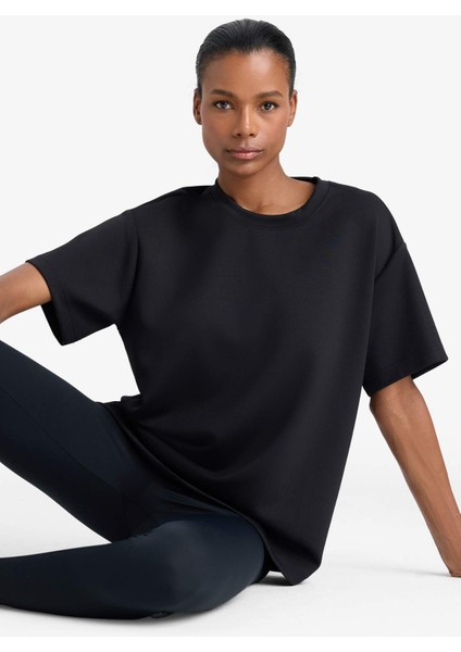 Fit Oversize Geniş Kalıp Bisiklet Yaka Sporcu Modal Kısa Kollu Tişört modelleri