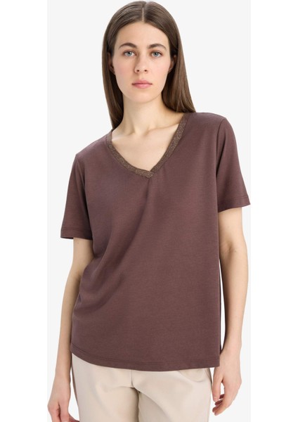 Regular Fit V Yaka Basic Düz Kısa Kollu Tişört K5057AZ25SP modelleri