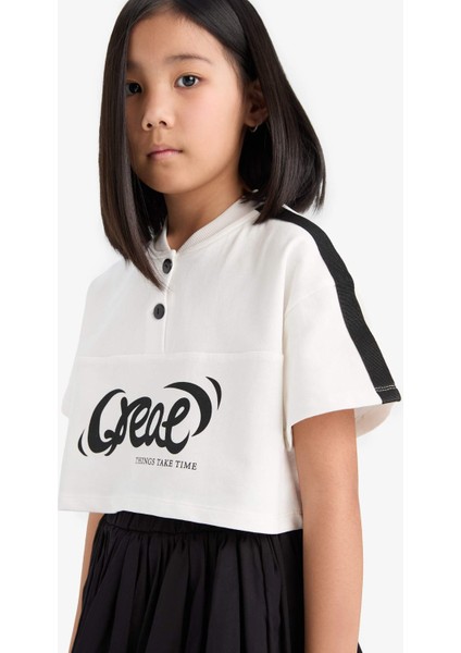 Kız Çocuk Crop Bisiklet Yaka Düğmeli Baskılı Kısa Kollu Tişört E1881A825SM modelleri