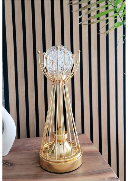 Gold Kaplama Sude Model Metal Ayaklı LED Işıklı Baloncuklu Kristal Taşlı Abajur Masa Lambası Modeli fiyatları