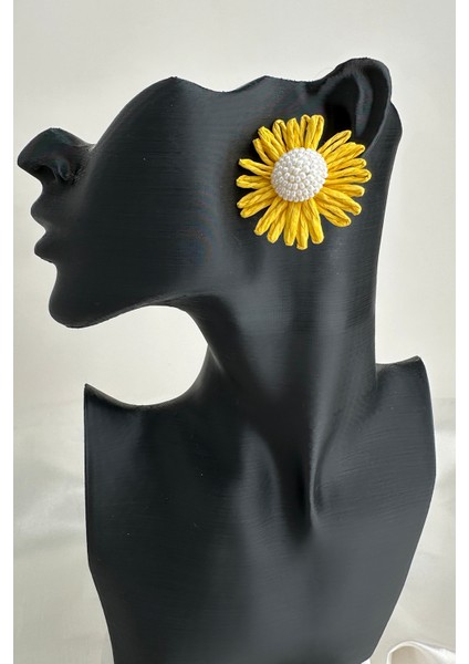 Bohem Tarzı Boncuk Detay Papatya Çiçek Küpe (5cm)