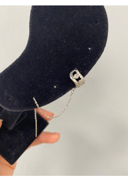 Zincir Sallantılı Taşlı Kıkırdak Küpe