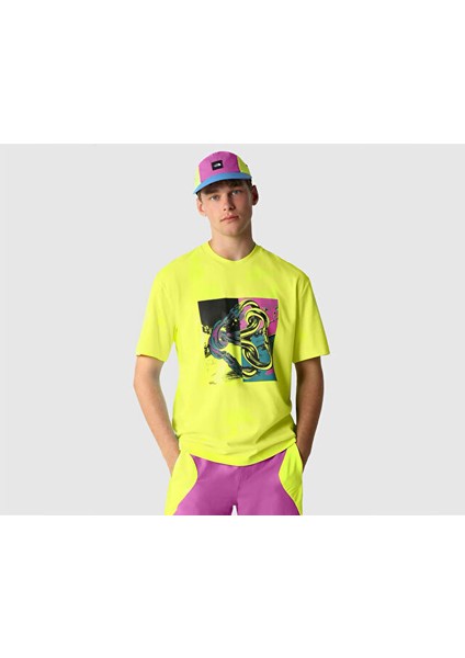 M Graphic T-Shirt Erkek Günlük Tişört NF0A823Y8NT1 Yeşil fırsatları