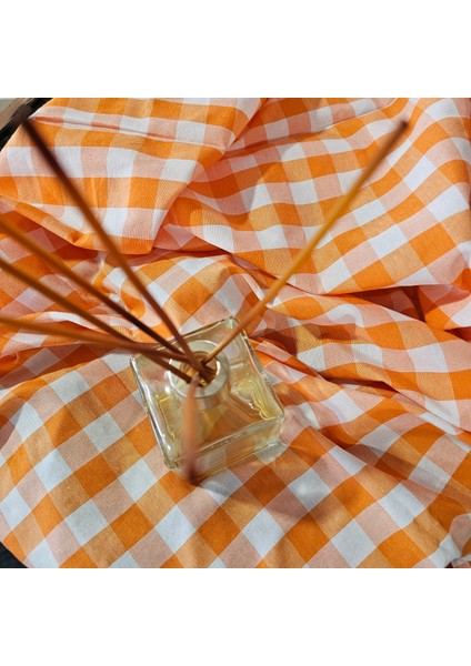 Byggdesign By Gg Design Yer Masa,piknik,mutfak Masa Zefir (Dertsiz Kumaş )Orta Boy Pötikare Örtü fiyatları