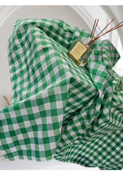 Byggdesign By Gg Design Yer Masa,piknik,mutfak Masa Zefir (Dertsiz Kumaş )Orta Boy Pötikare Örtü
