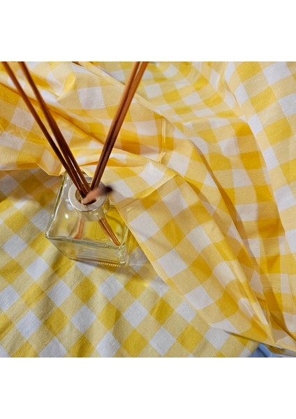 Byggdesign By Gg Design Yer Masa,piknik,mutfak Masa Zefir (Dertsiz Kumaş )Orta Boy Pötikare Örtü