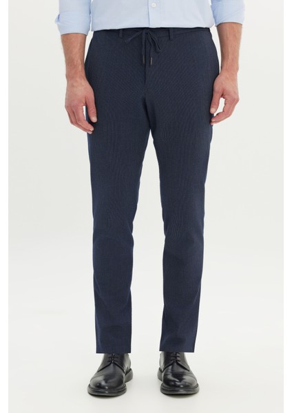 Slim Fit Dar Kesim Gofre Desenli Esnek Beli Bağlamalı Pantolon