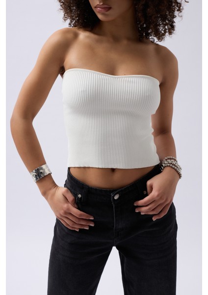 Straplez Dokulu Beyaz Crop indirimleri