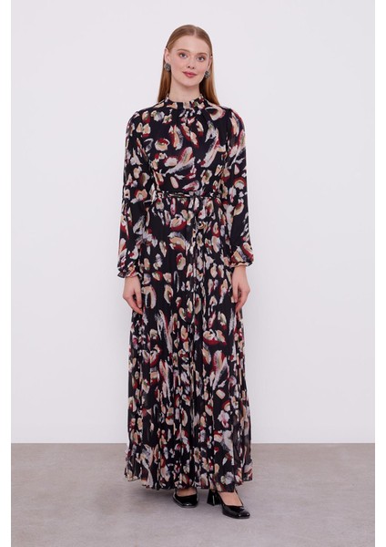 Siyah Fırfır Kol Detaylı Elbise