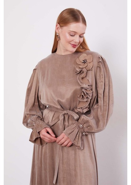 Yağ Yeşili ÇİÇEK AKSESUARLI ELBİSE fırsatları