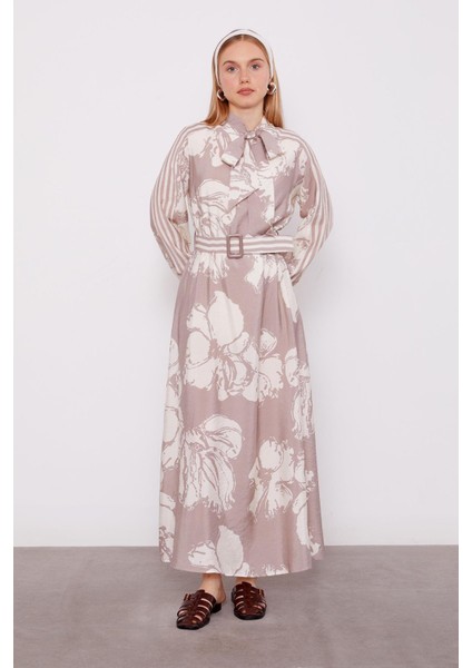 Vizon Büyük Çiçek Desenli Elbise